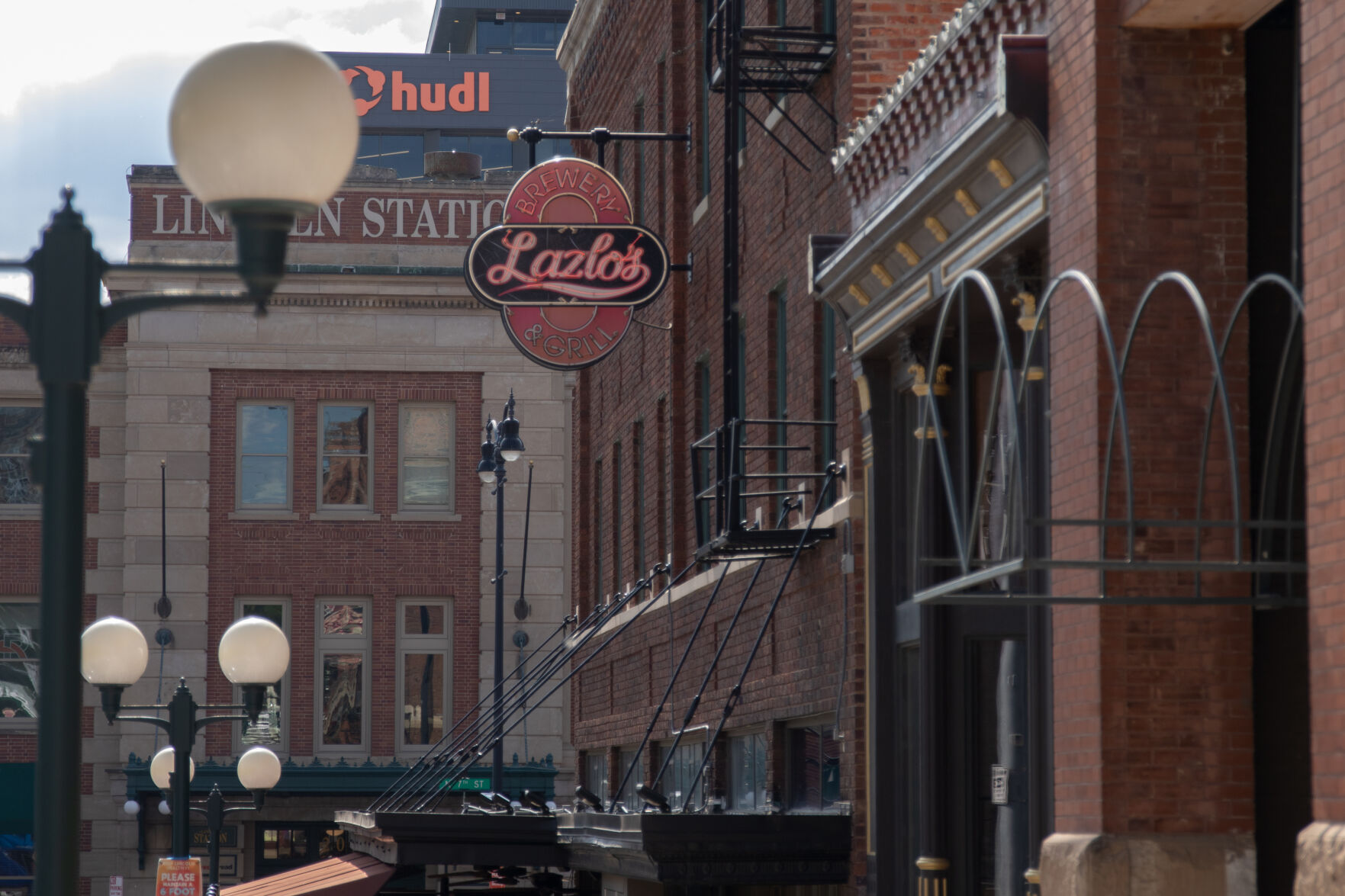 Lazlo's